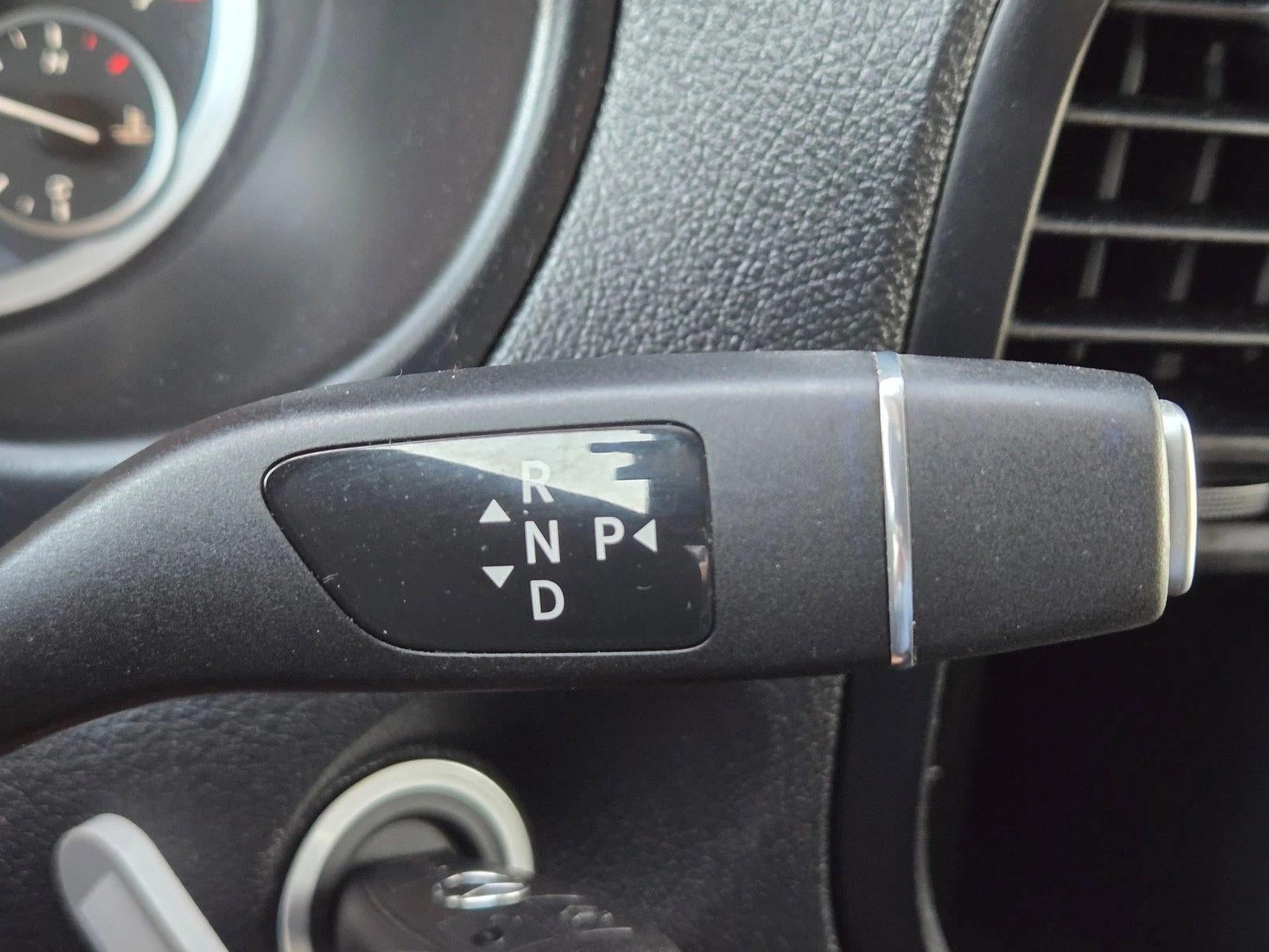 2021 Mercedes-Benz Metris Passenger Van Standard Roof 126" Wheelbase