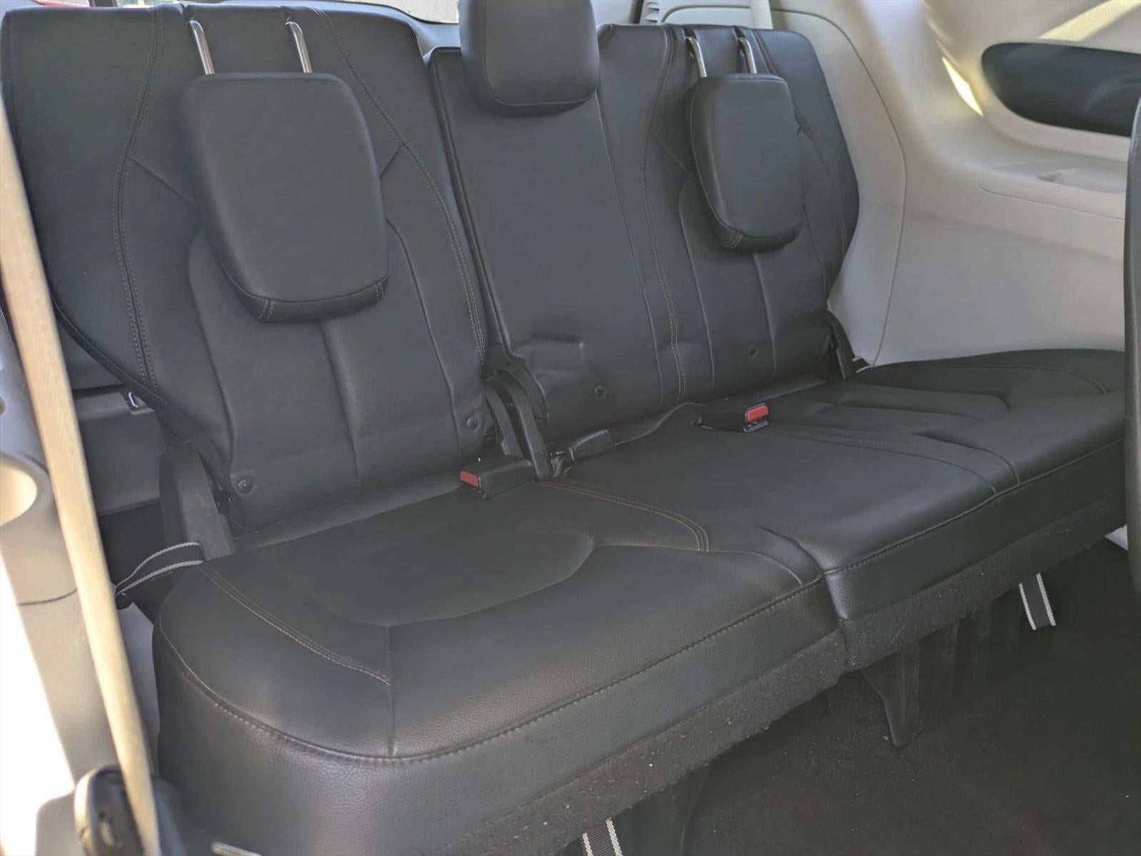 2017 Chrysler Pacifica Touring-L FWD