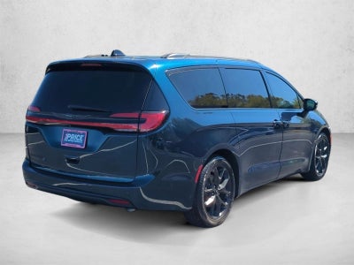 2023 Chrysler Pacifica Touring L FWD