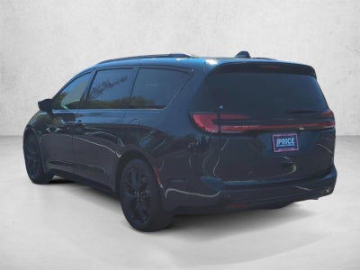 2023 Chrysler Pacifica Touring L FWD