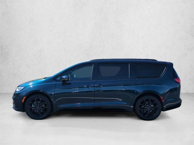2023 Chrysler Pacifica Touring L FWD