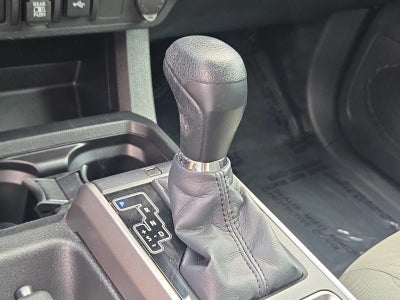 2022 Toyota Tacoma 2WD 2WD SR5 Double Cab 5' Bed V6 AT (GS)