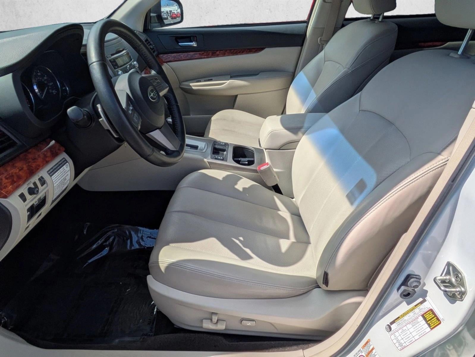2011 Subaru Outback 3.6R Limited Automatic w/Power Moonroof Pkg