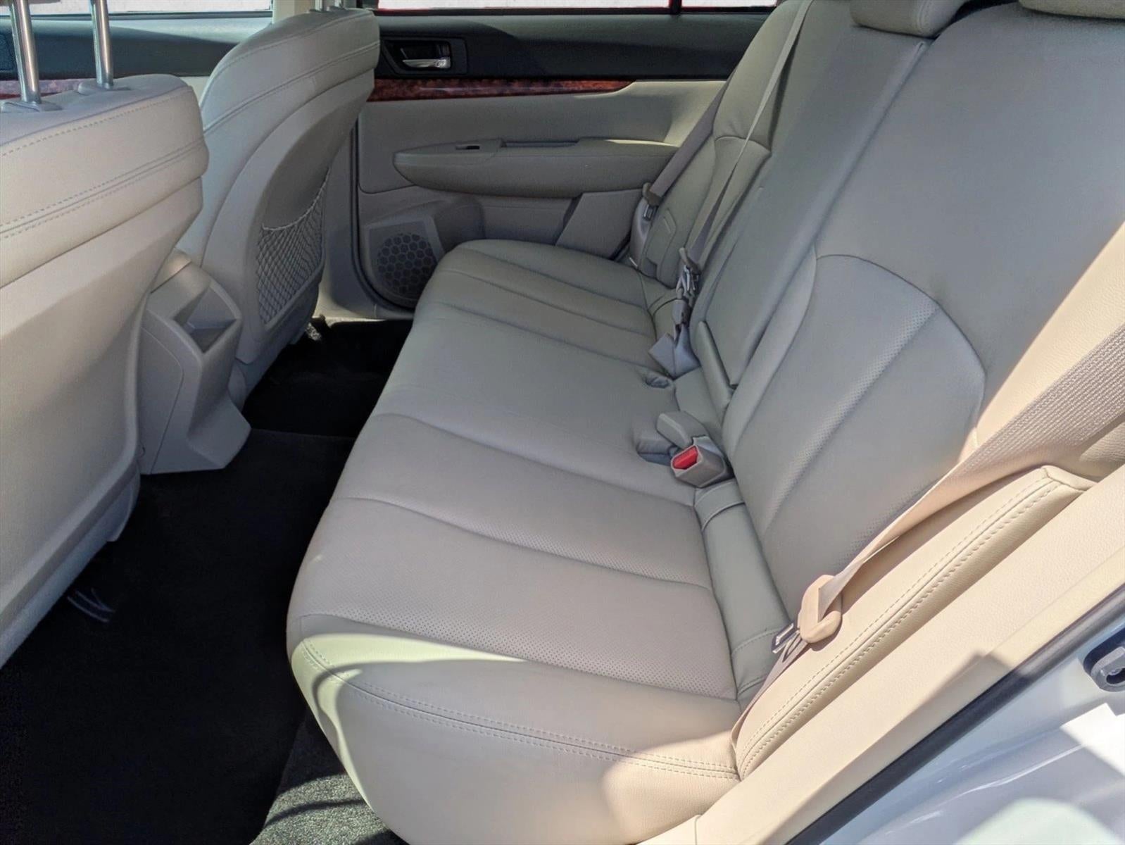 2011 Subaru Outback 3.6R Limited Automatic w/Power Moonroof Pkg