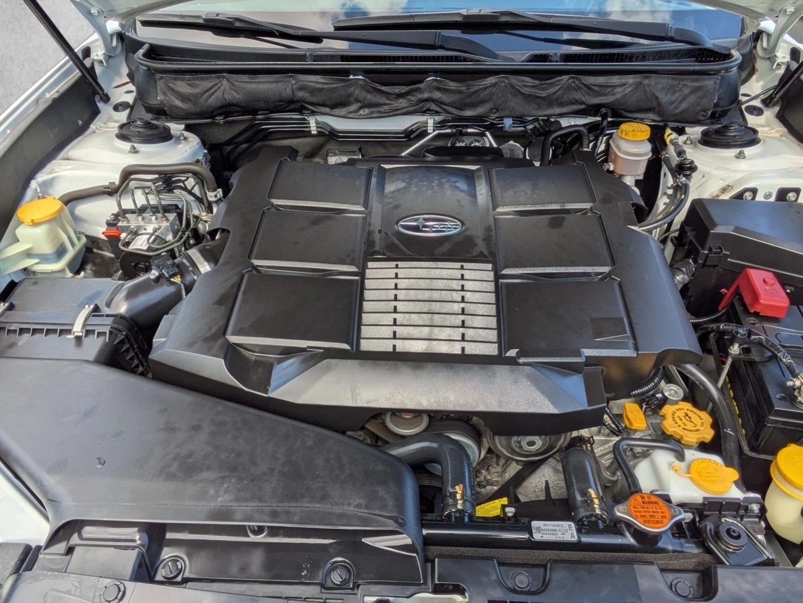 2011 Subaru Outback 3.6R Limited Automatic w/Power Moonroof Pkg