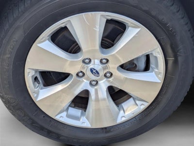 2011 Subaru Outback 3.6R Limited Automatic w/Power Moonroof Pkg