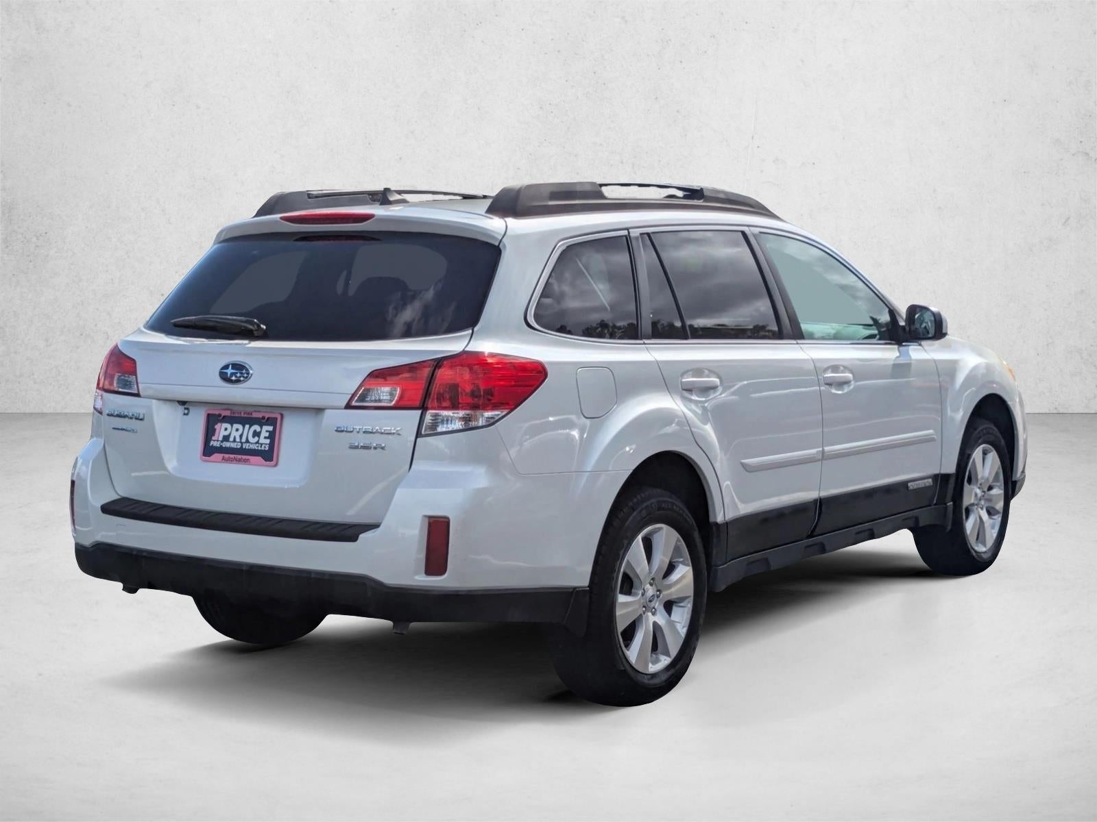2011 Subaru Outback 3.6R Limited Automatic w/Power Moonroof Pkg