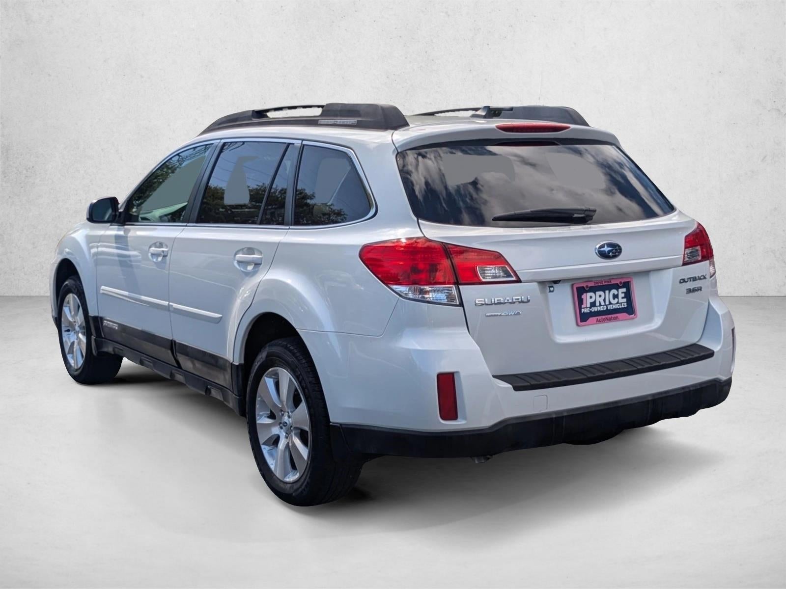 2011 Subaru Outback 3.6R Limited Automatic w/Power Moonroof Pkg