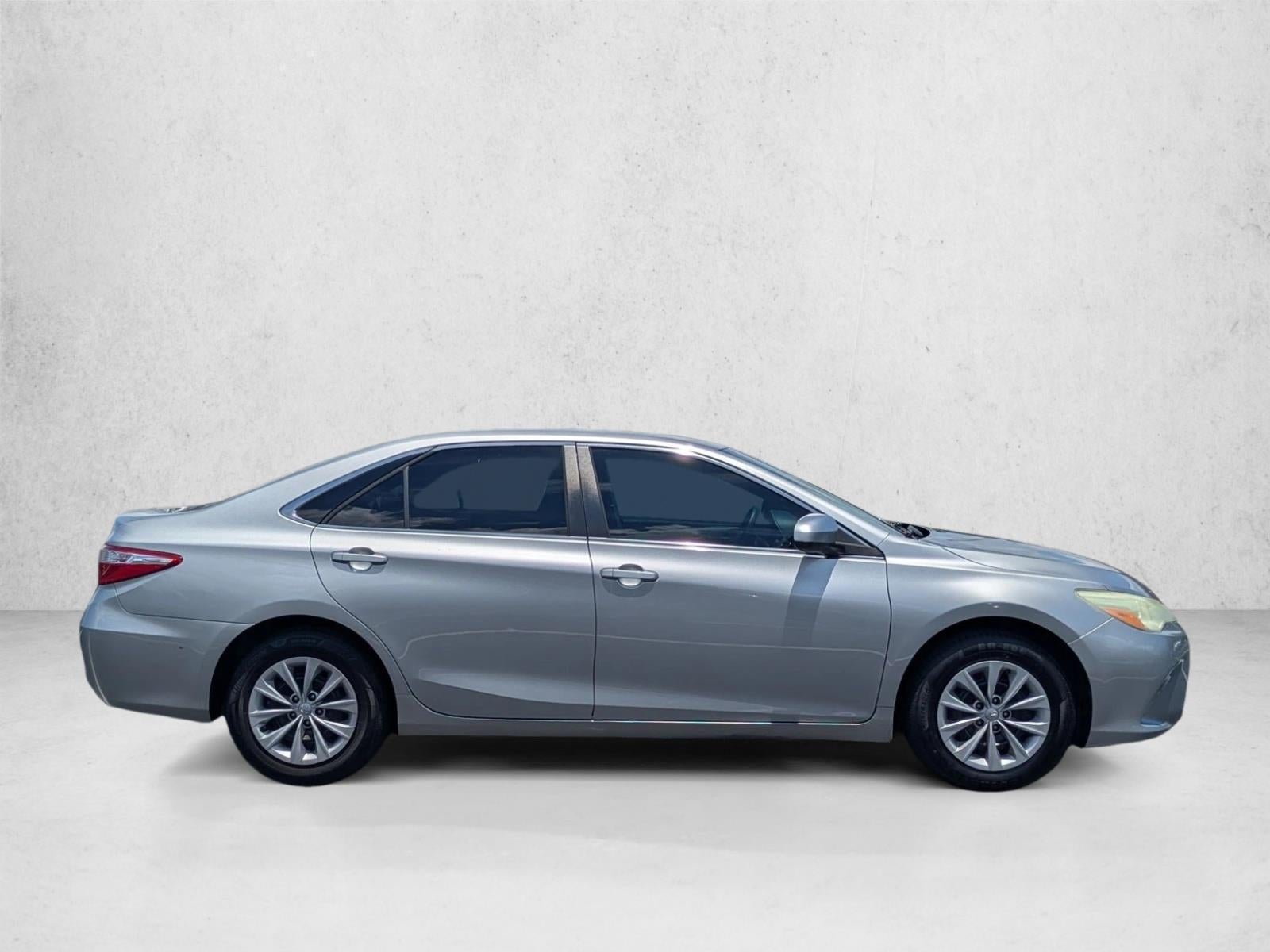 2016 Toyota Camry 4dr Sdn I4 Auto LE (SE)