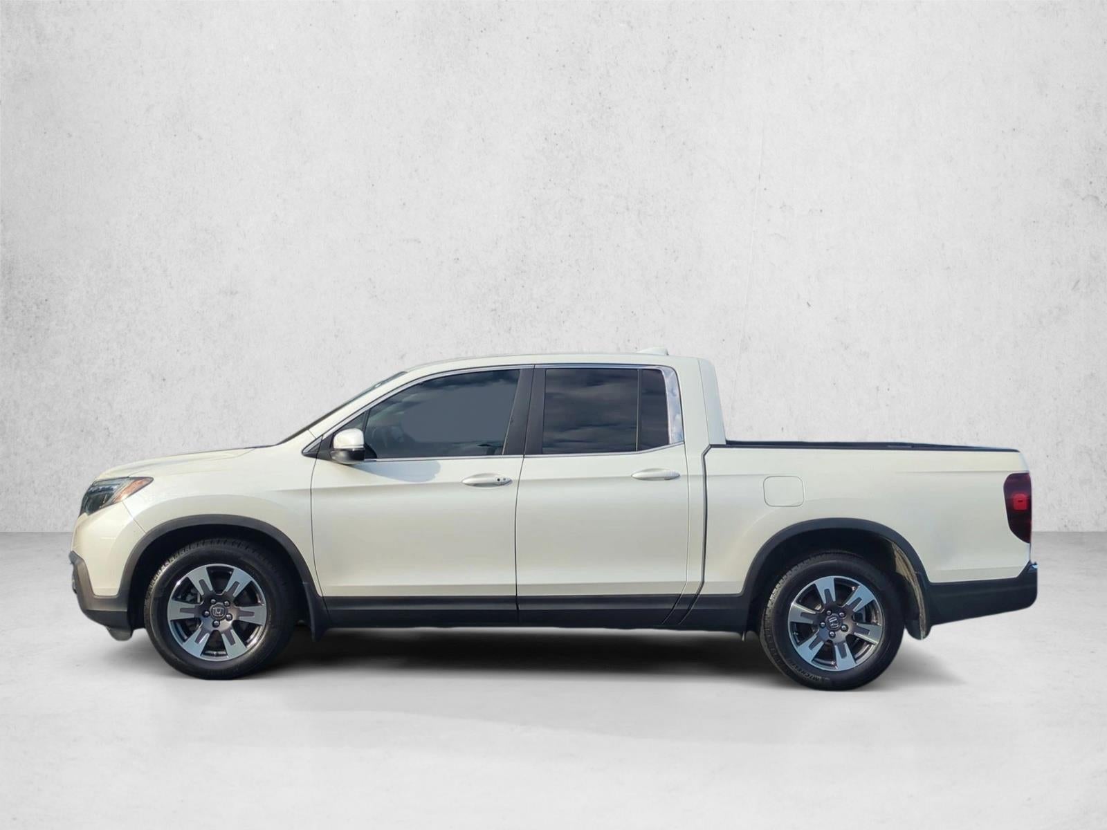2017 Honda Ridgeline RTL-T 4x2 Crew Cab 5.3' Bed