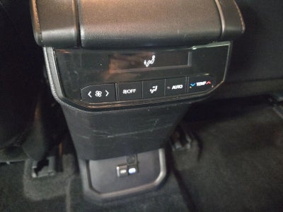 2024 Toyota Highlander LE FWD (Natl)