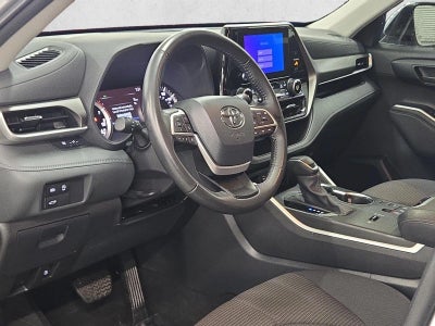 2024 Toyota Highlander LE FWD (Natl)