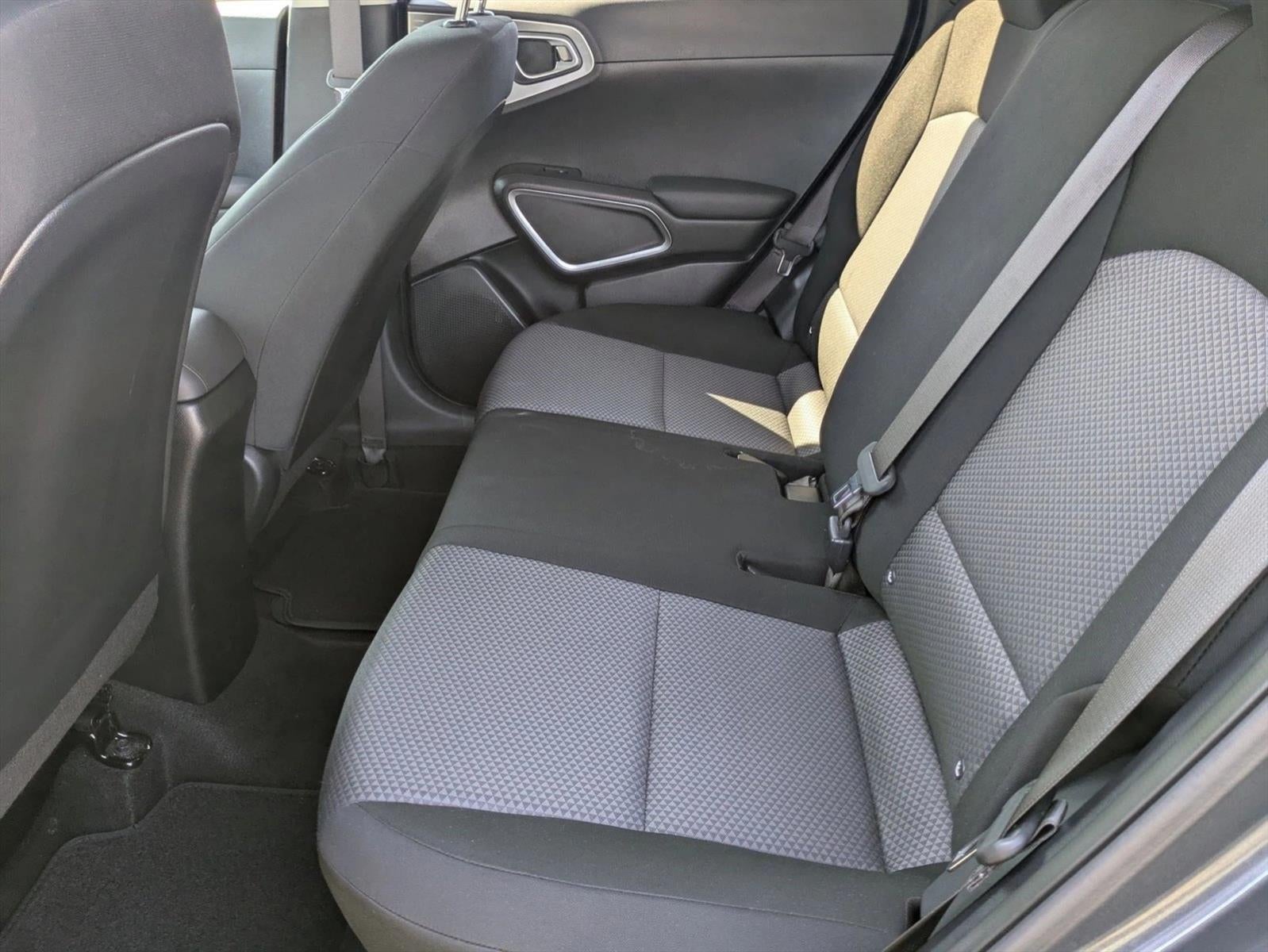 2024 Kia Soul LX IVT