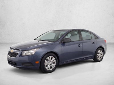 2013 Chevrolet Cruze Sedan LS (Automatic)