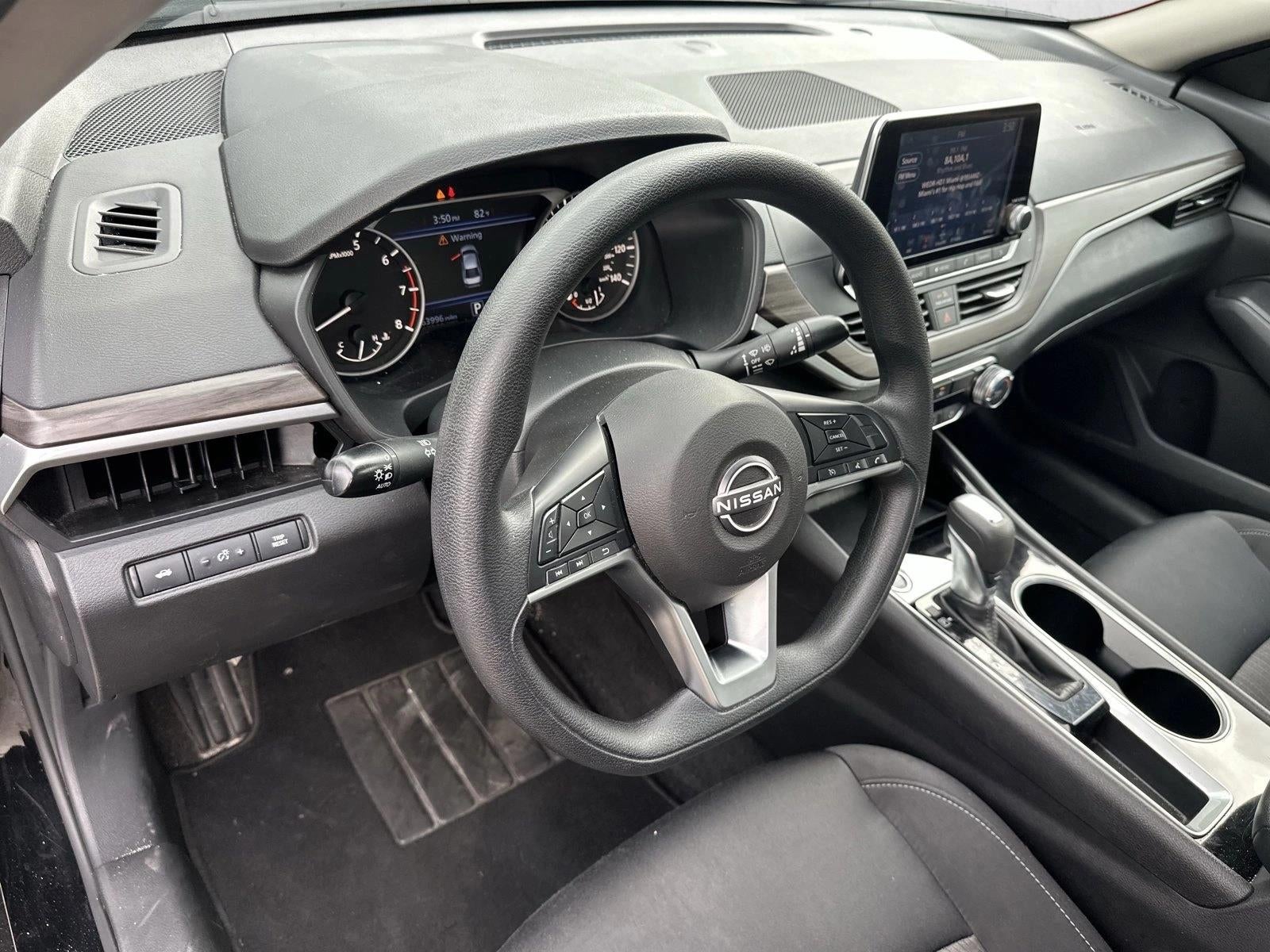 2024 Nissan Altima 2.5 SV Sedan