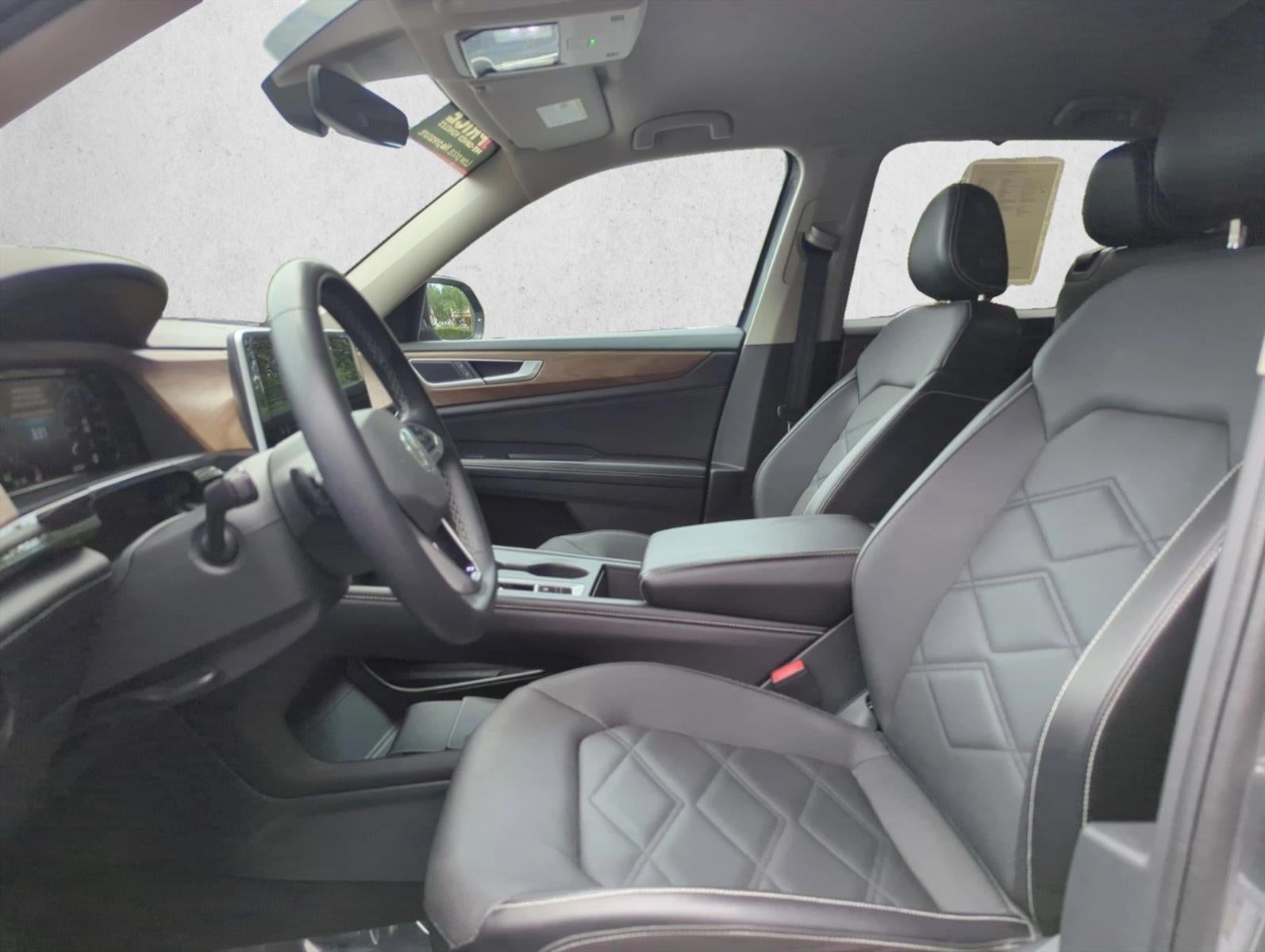 2024 Volkswagen Atlas 2.0T SE FWD