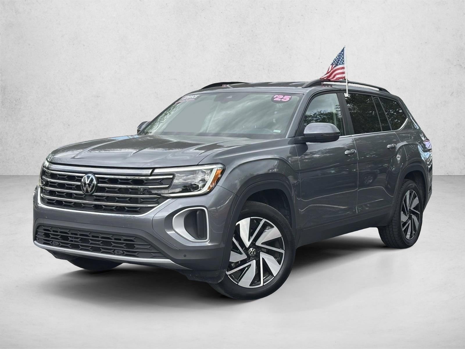 2025 Volkswagen Atlas 2.0T SE w/Technology FWD