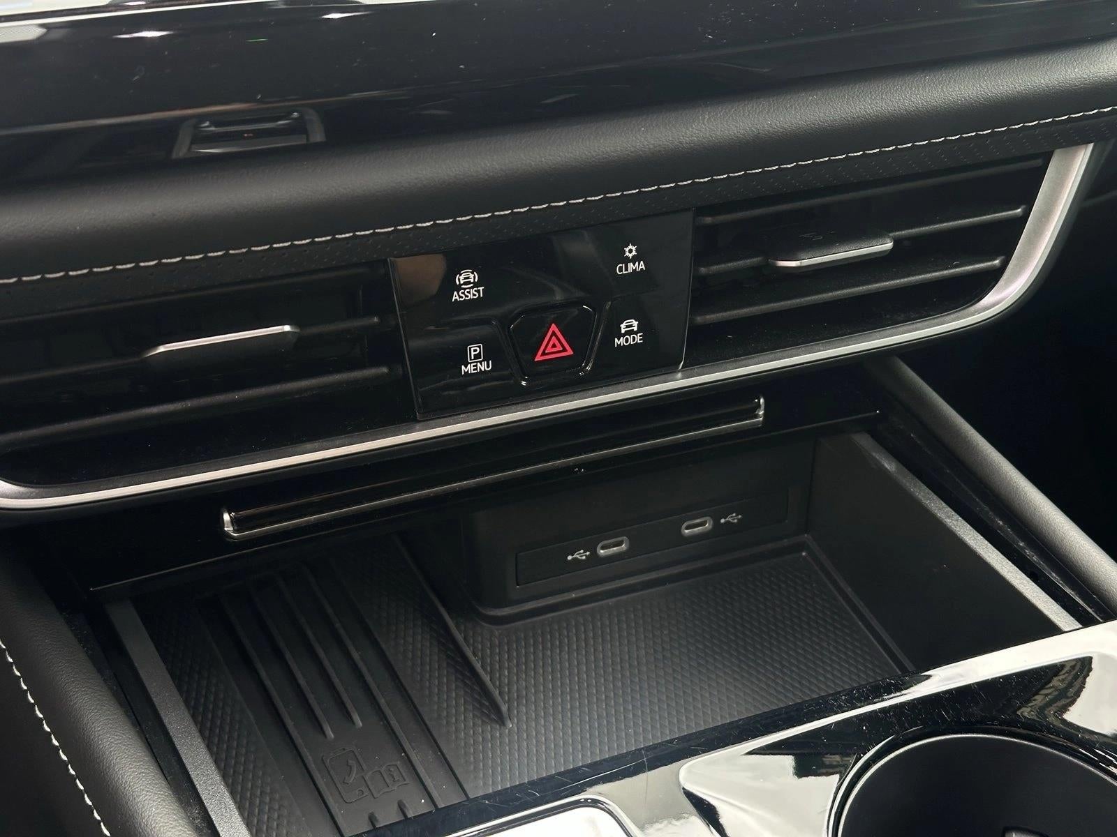 2025 Volkswagen Atlas 2.0T SE w/Technology FWD