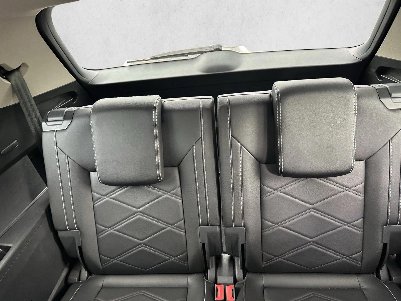 2025 Volkswagen Atlas 2.0T SE w/Technology FWD