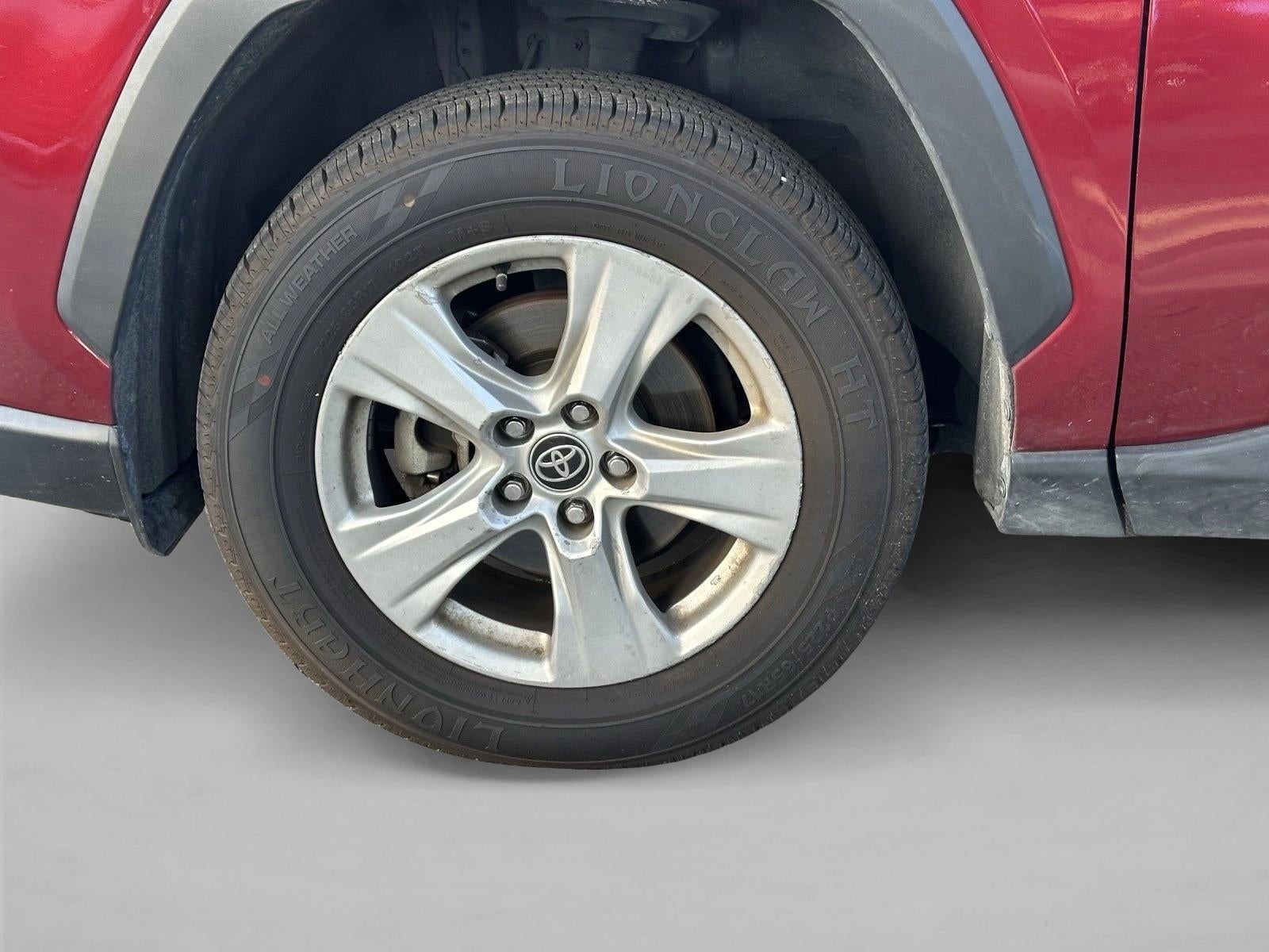 2021 Toyota RAV4 XLE FWD (GS)