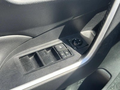 2020 Toyota RAV4 XLE FWD (GS)