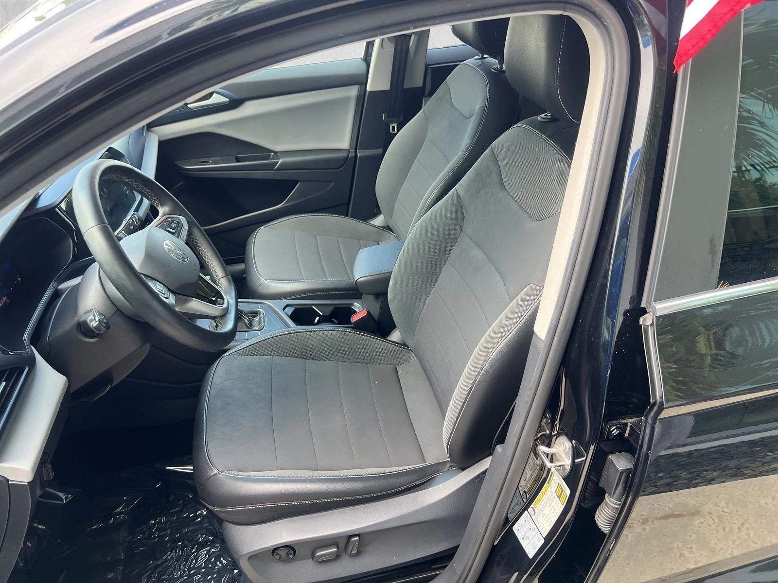 2022 Volkswagen Taos SE FWD