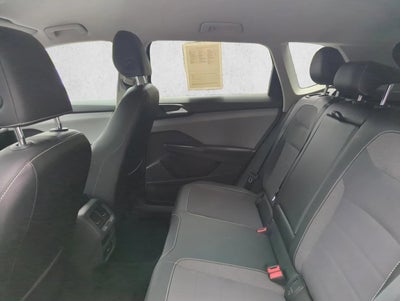 2023 Volkswagen Taos SE FWD