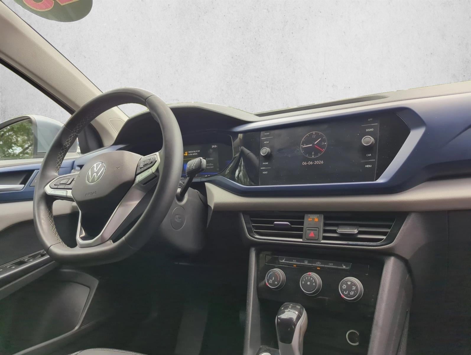 2023 Volkswagen Taos SE FWD