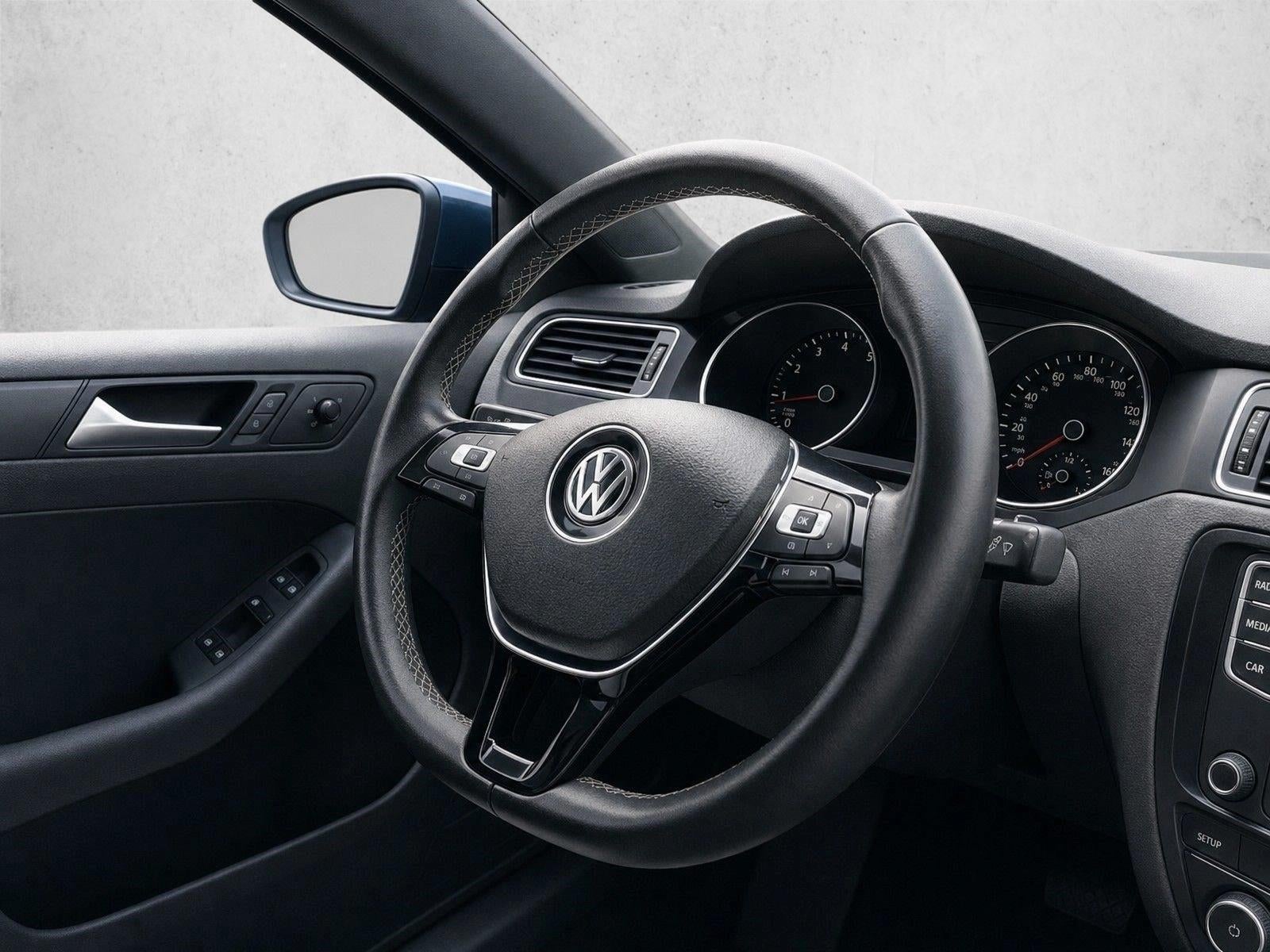 2015 Volkswagen Jetta 4dr Auto 1.8T Sport PZEV Sedan