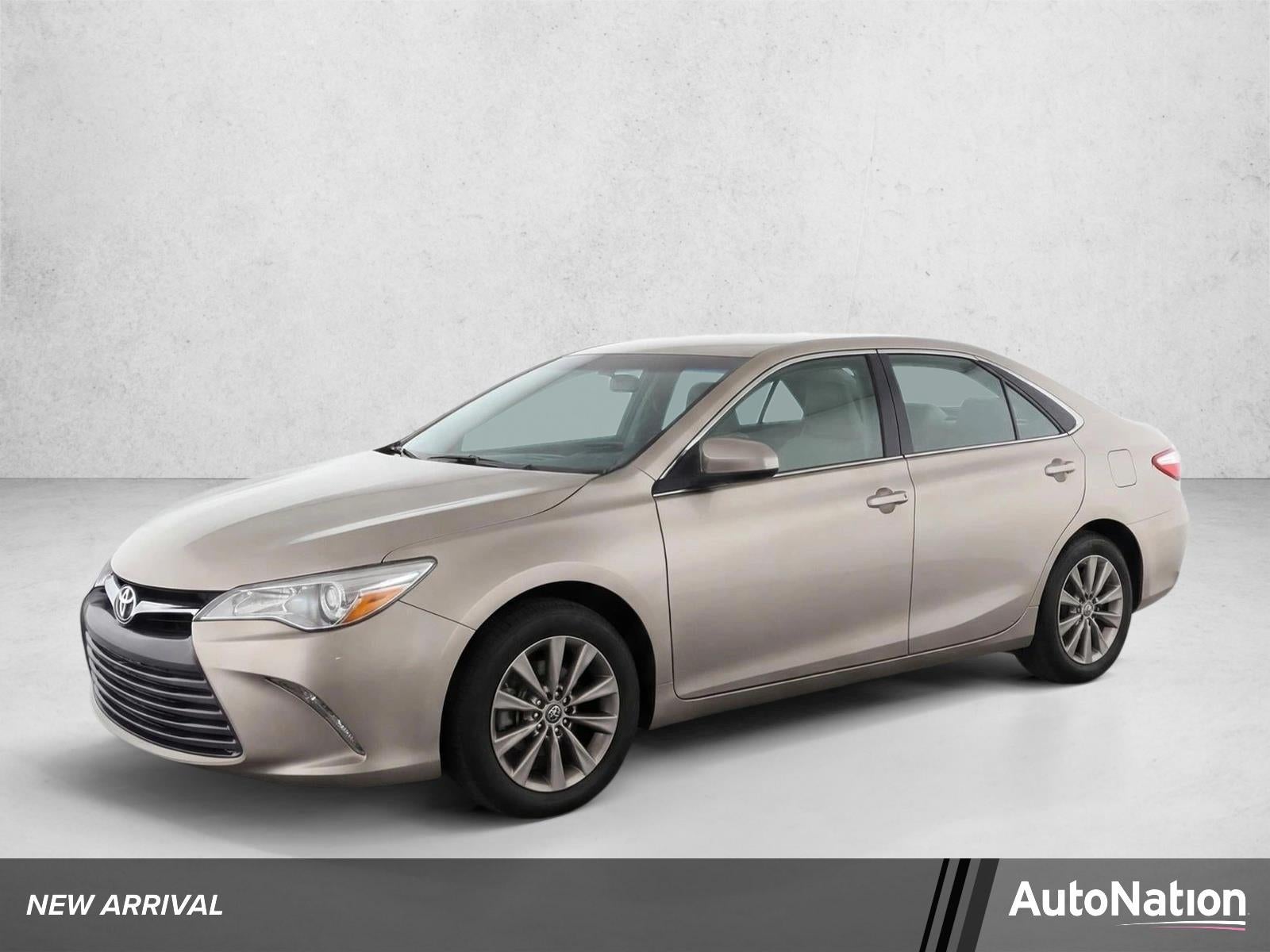 2015 Toyota Camry 4dr Sdn I4 Auto XLE (SE)