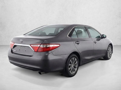 2017 Toyota Camry LE Auto (SE)