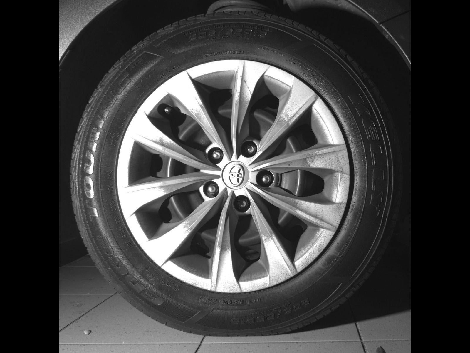 2017 Toyota Camry LE Auto (SE)