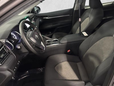 2024 Toyota Camry LE Auto (SE)