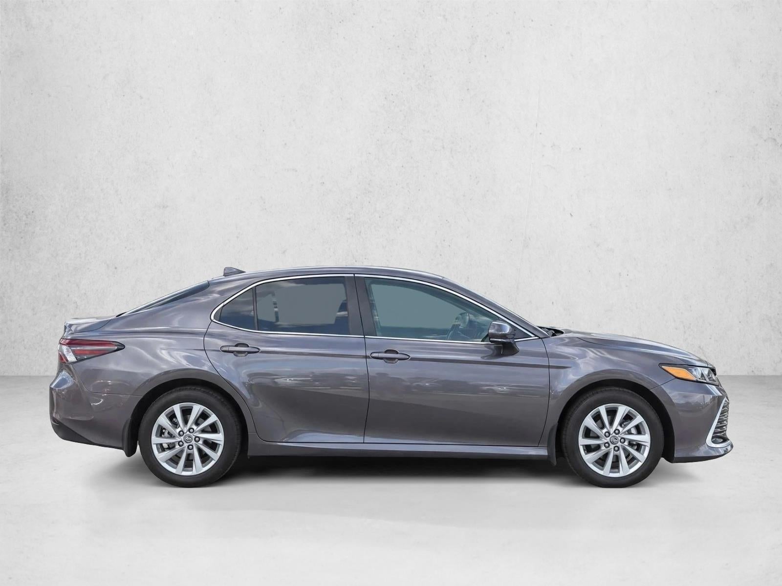 2024 Toyota Camry LE Auto (SE)