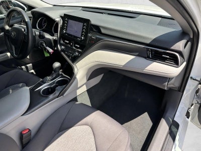 2022 Toyota Camry LE Auto (SE)