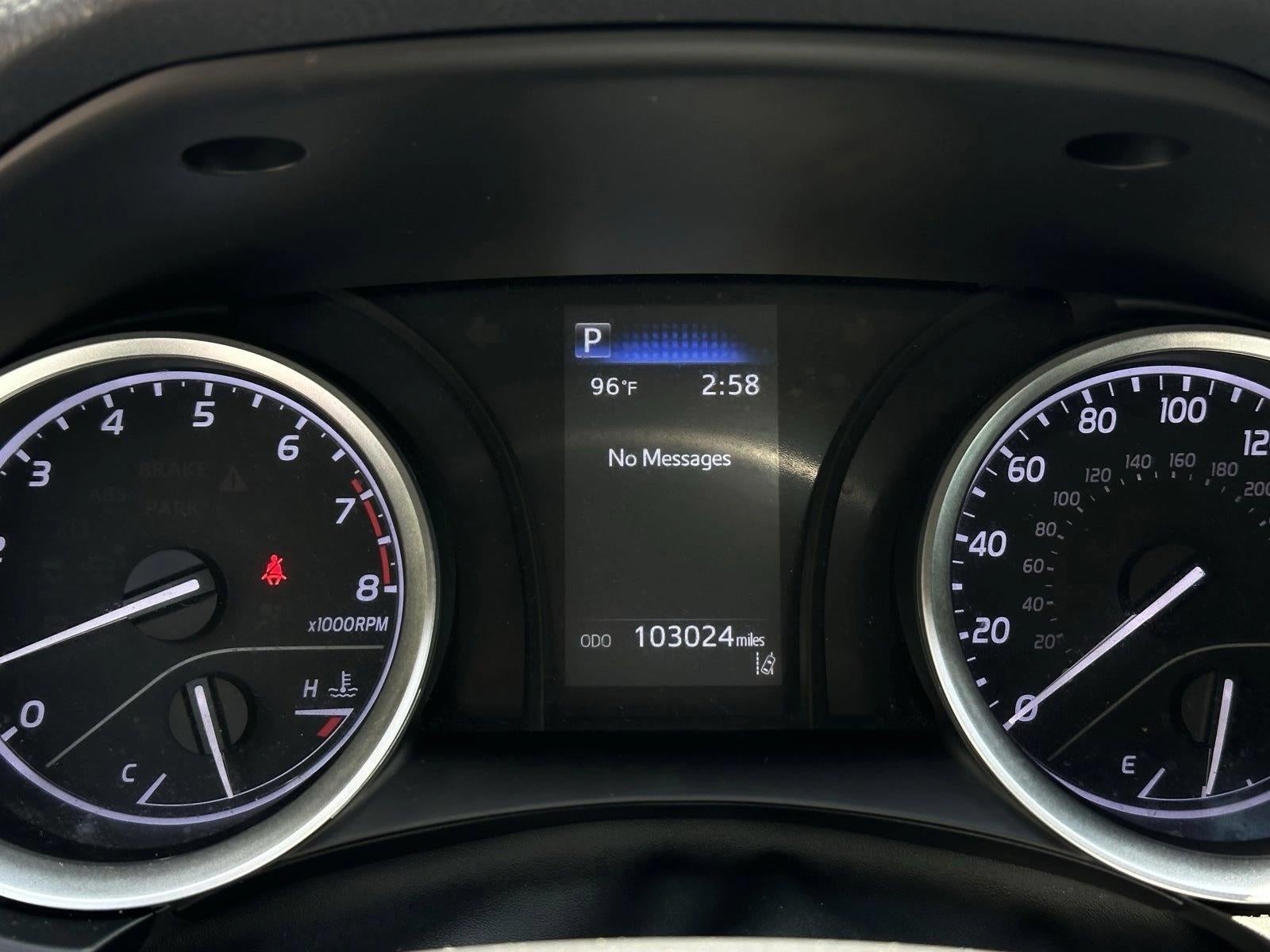 2022 Toyota Camry LE Auto (SE)