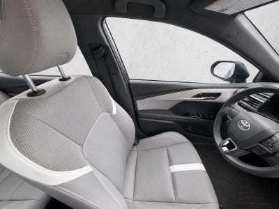 2025 Toyota Camry SE (SE)