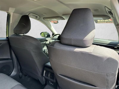 2025 Toyota Camry LE (SE)