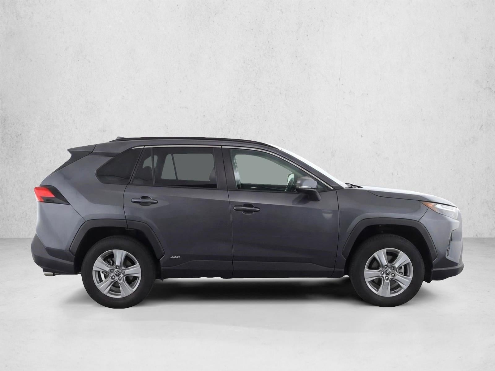 2022 Toyota RAV4 Hybrid XLE AWD (Natl)