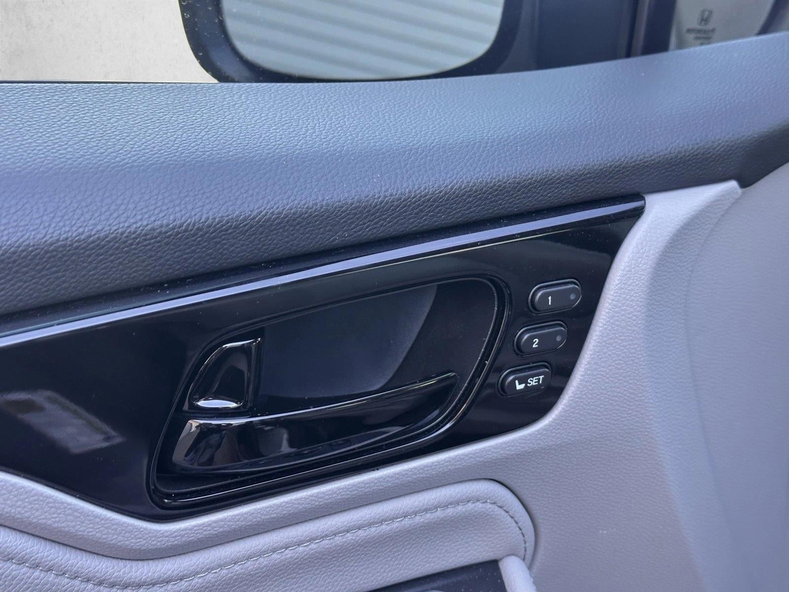 2023 Honda Odyssey Touring Auto