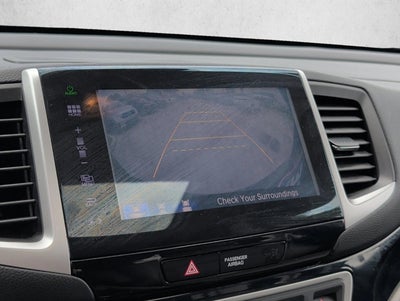 2016 Honda Pilot AWD Touring with DVD Rear Entertainment System and Navigation