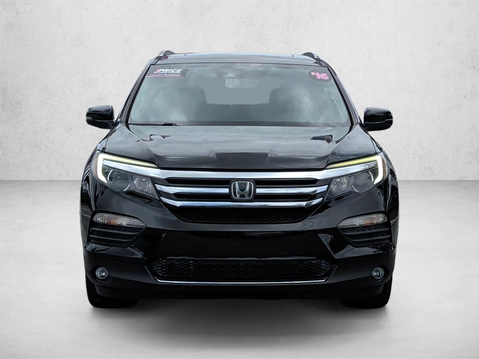 2016 Honda Pilot AWD Touring with DVD Rear Entertainment System and Navigation