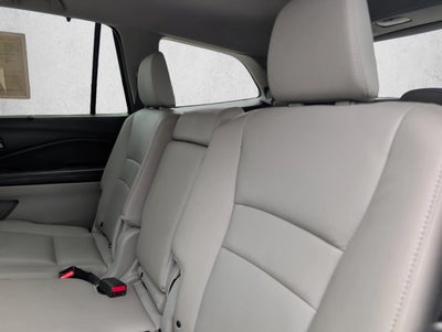 2016 Honda Pilot AWD Touring with DVD Rear Entertainment System and Navigation