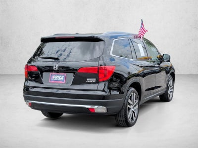 2016 Honda Pilot AWD Touring with DVD Rear Entertainment System and Navigation