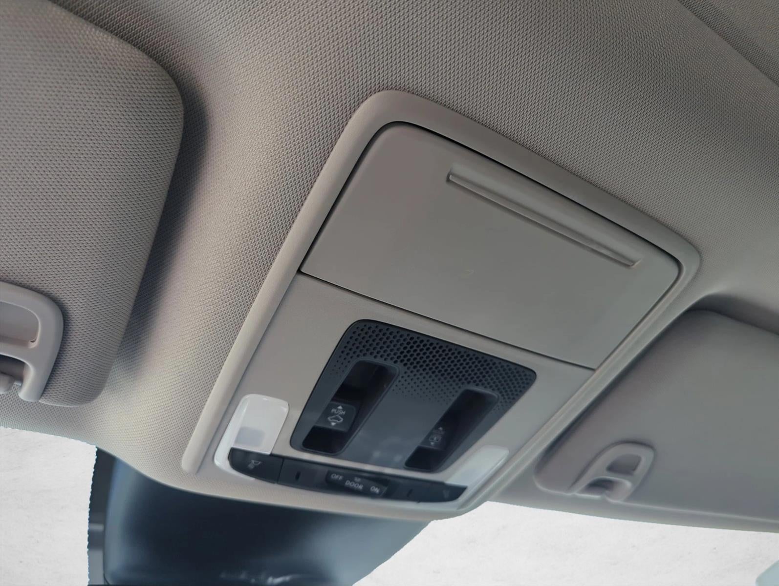 2025 Honda Pilot Touring 2WD