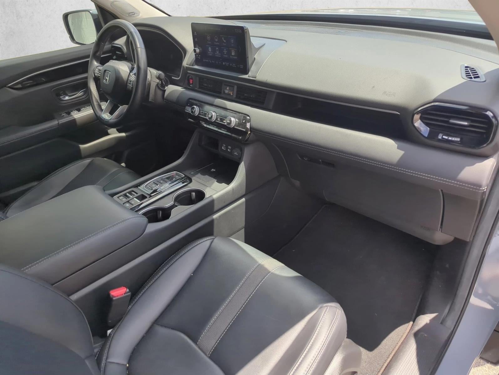 2025 Honda Pilot Touring 2WD