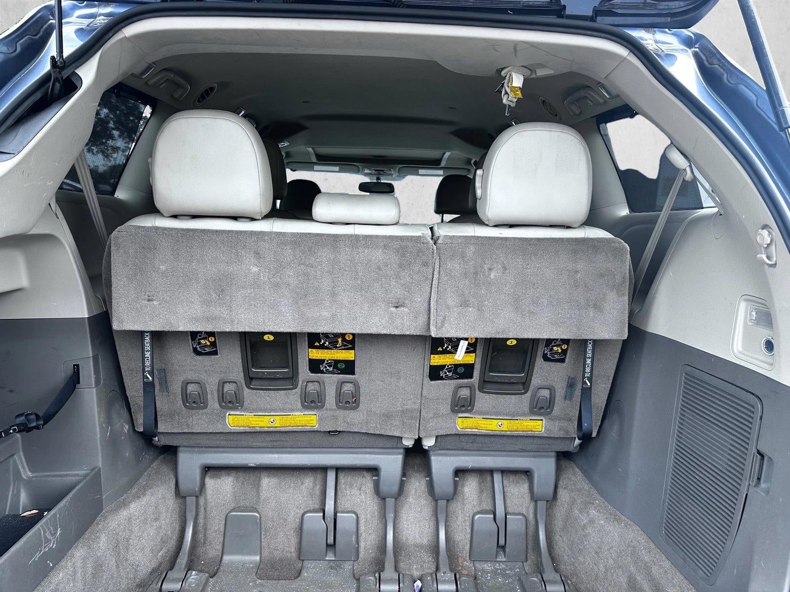 2014 Toyota Sienna 5dr 8-Pass Van V6 XLE FWD (Natl)