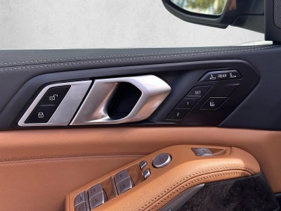 2025 BMW X7 xDrive40i Sports Activity Vehicle