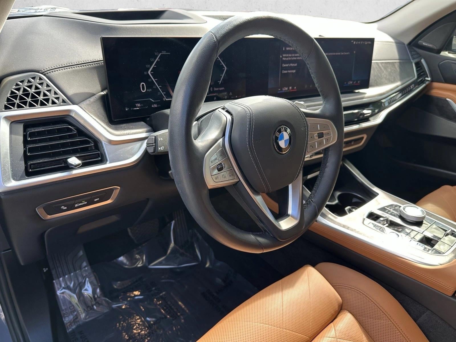 2025 BMW X7 xDrive40i Sports Activity Vehicle