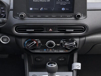 2022 Hyundai KONA SEL Auto FWD